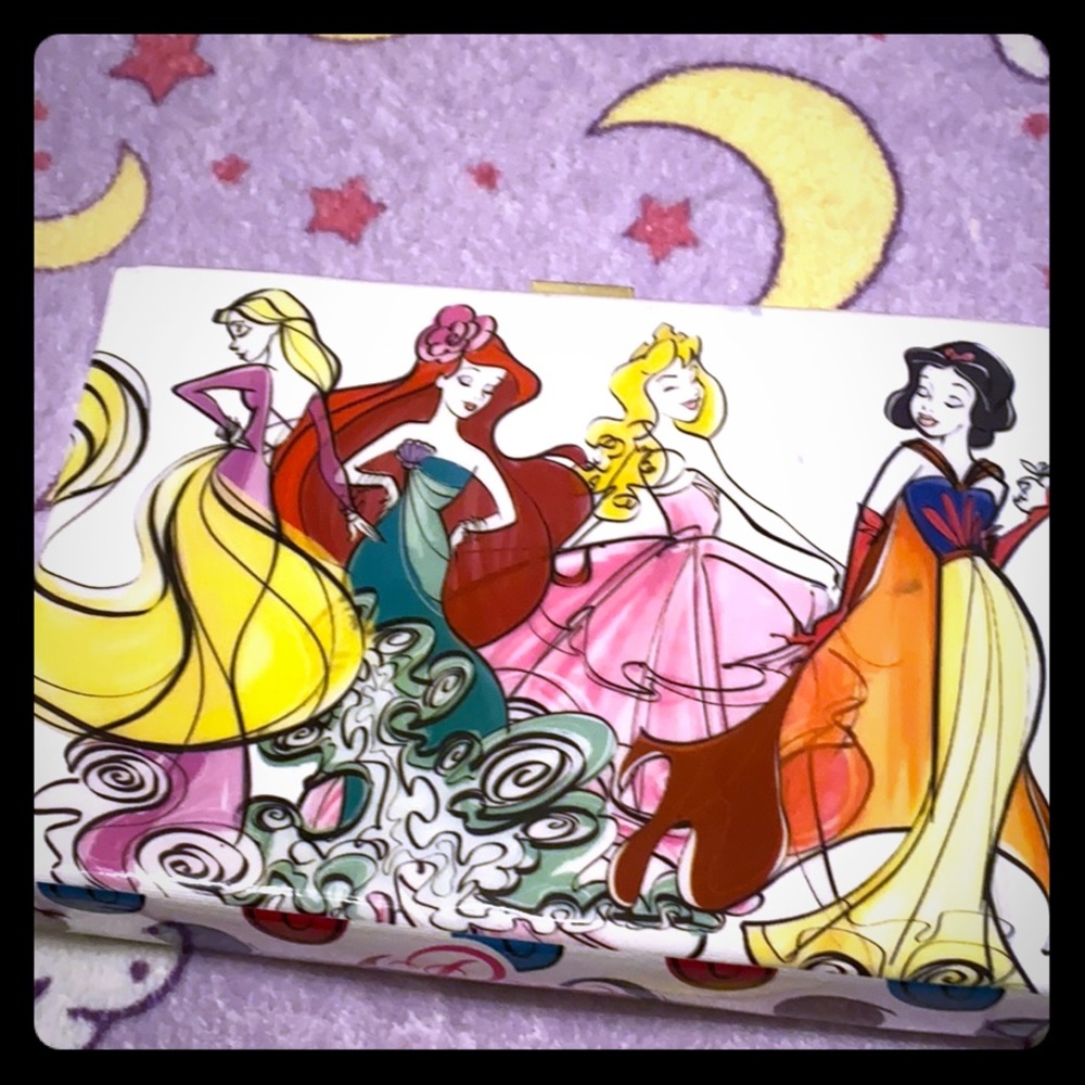 Disneyland Disney Princess clutch ✨